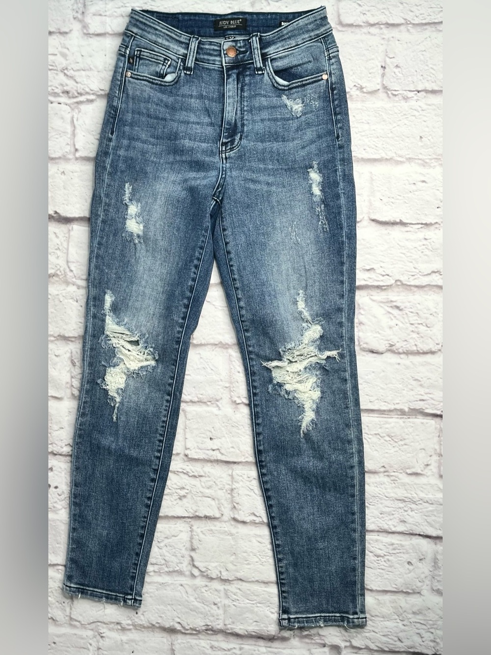 Judy Blue Distressed High-Rise Skinny Jeans in Washed Blue size 1
